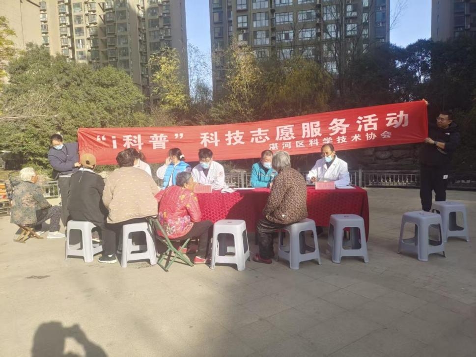 235bd8a1f2a64b9232e5bce4a8239d10