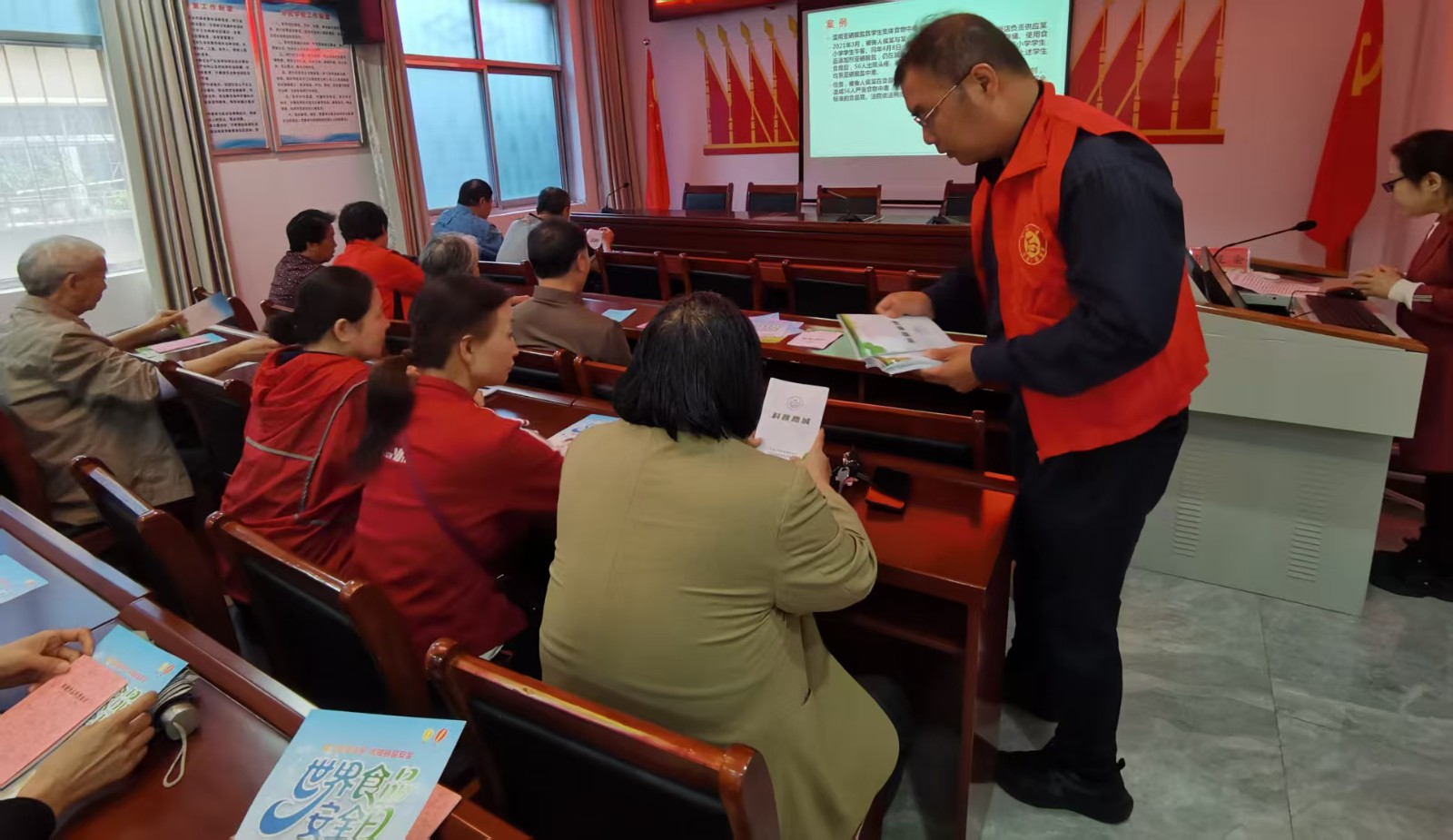 微信图片_20250918165840_170_63.jpg 微信图片_20250918165840_170_63.jpg