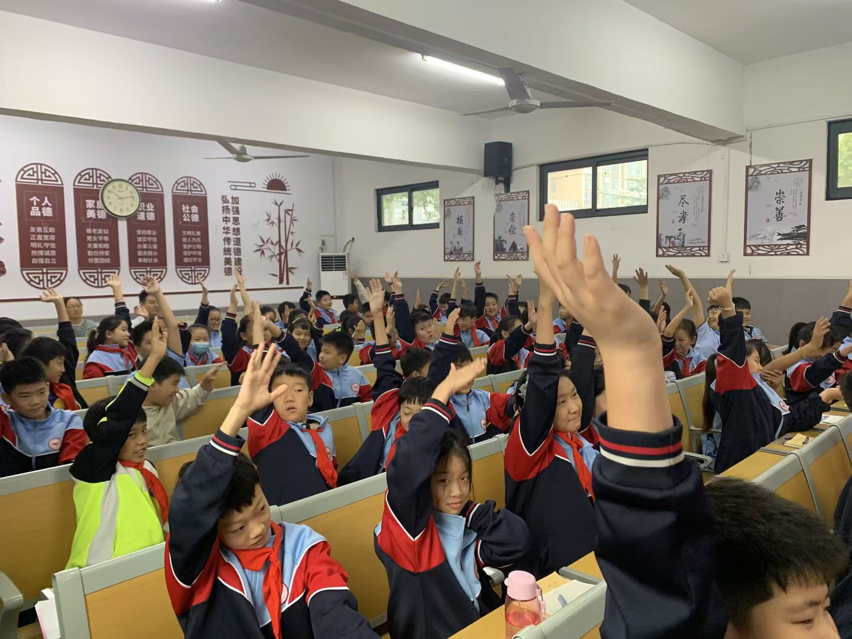 微信图片_20250918164832_160_63.jpg 微信图片_20250918164832_160_63.jpg